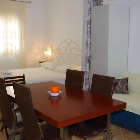別荘 Avlemonas Guest House アヴェモナス